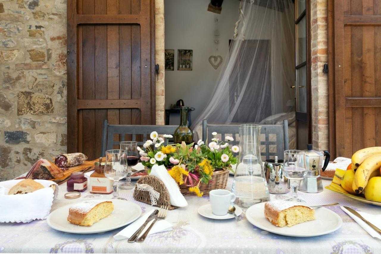 Agriturismo San Marcello กัสตีลีโยเน ดิ ออร์ชา ภายนอก รูปภาพ