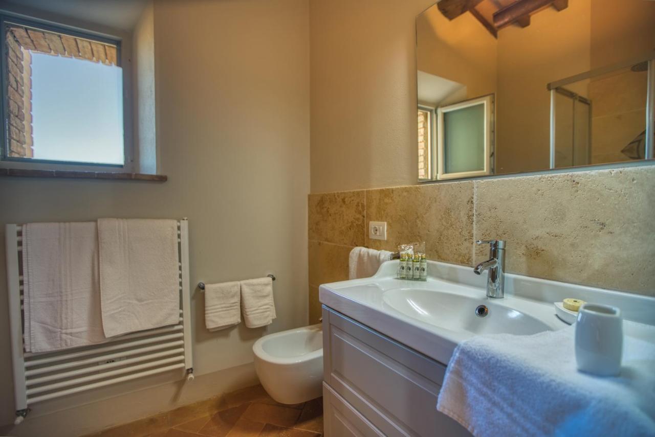 Agriturismo San Marcello กัสตีลีโยเน ดิ ออร์ชา ภายนอก รูปภาพ