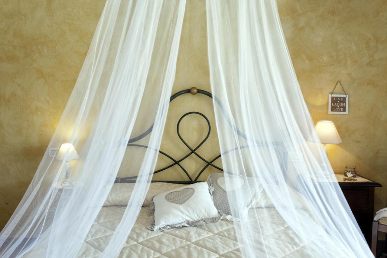Agriturismo San Marcello กัสตีลีโยเน ดิ ออร์ชา ภายนอก รูปภาพ